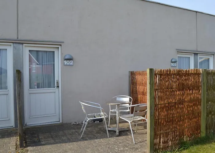 Arian - 500m From The Sea By Interhome